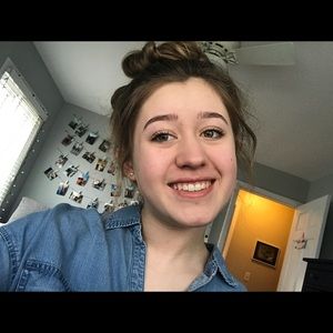 Meet your Posher, Hannah